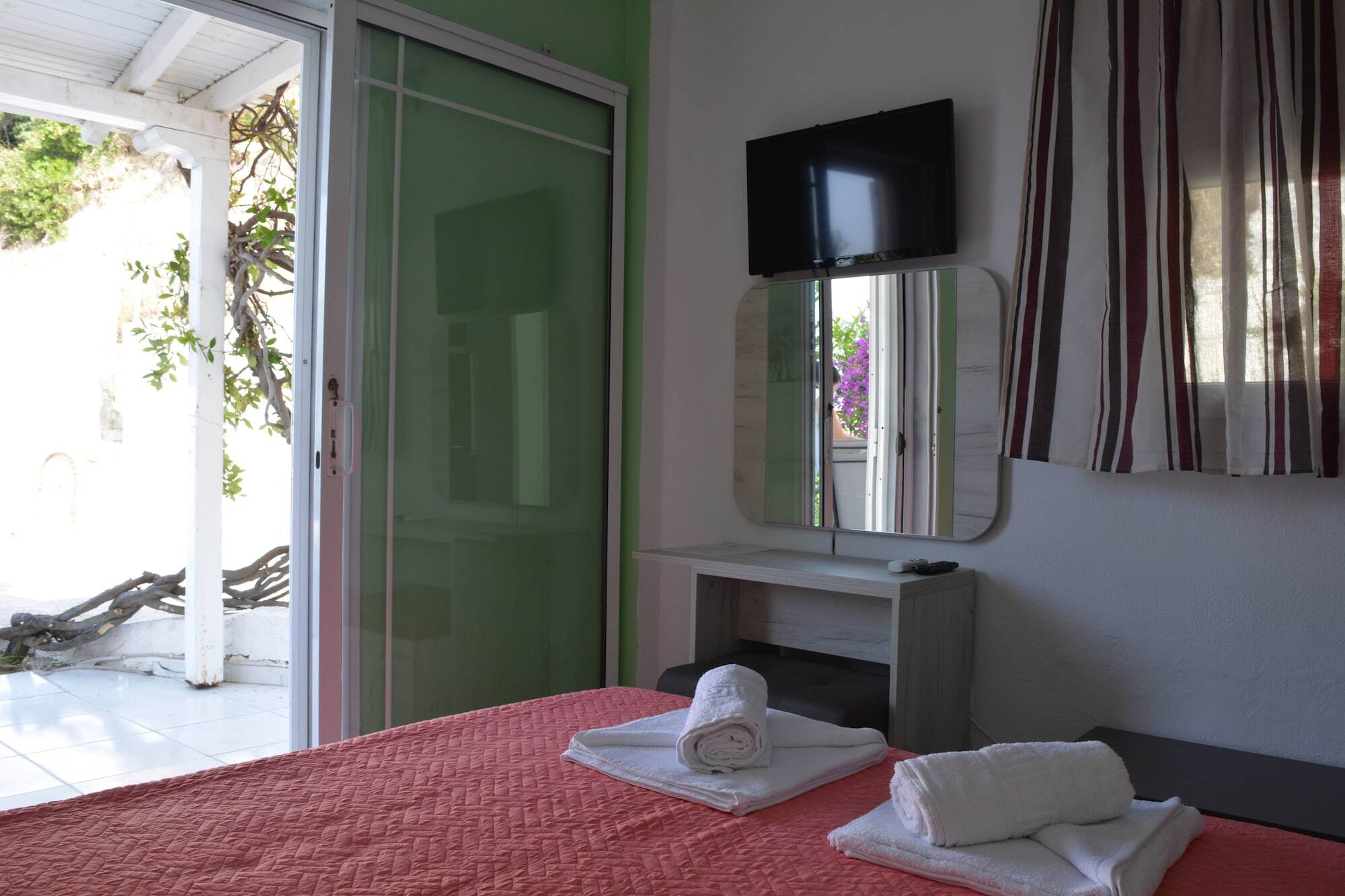 מולה קליבה Dias Apartments מראה חיצוני תמונה